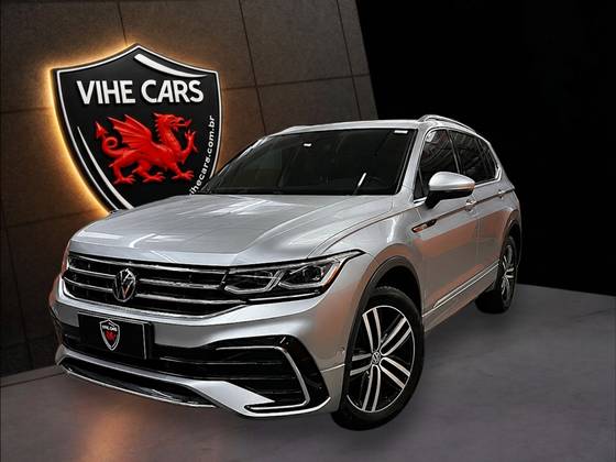VOLKSWAGEN TIGUAN 2.0 300 TSI GASOLINA ALLSPACE R-LINE AUTOMÁTICO VOLKSWAGEN TIGUAN 2.0 300 TSI GASOLINA ALLSPACE R-LINE AUTOMÁTICO